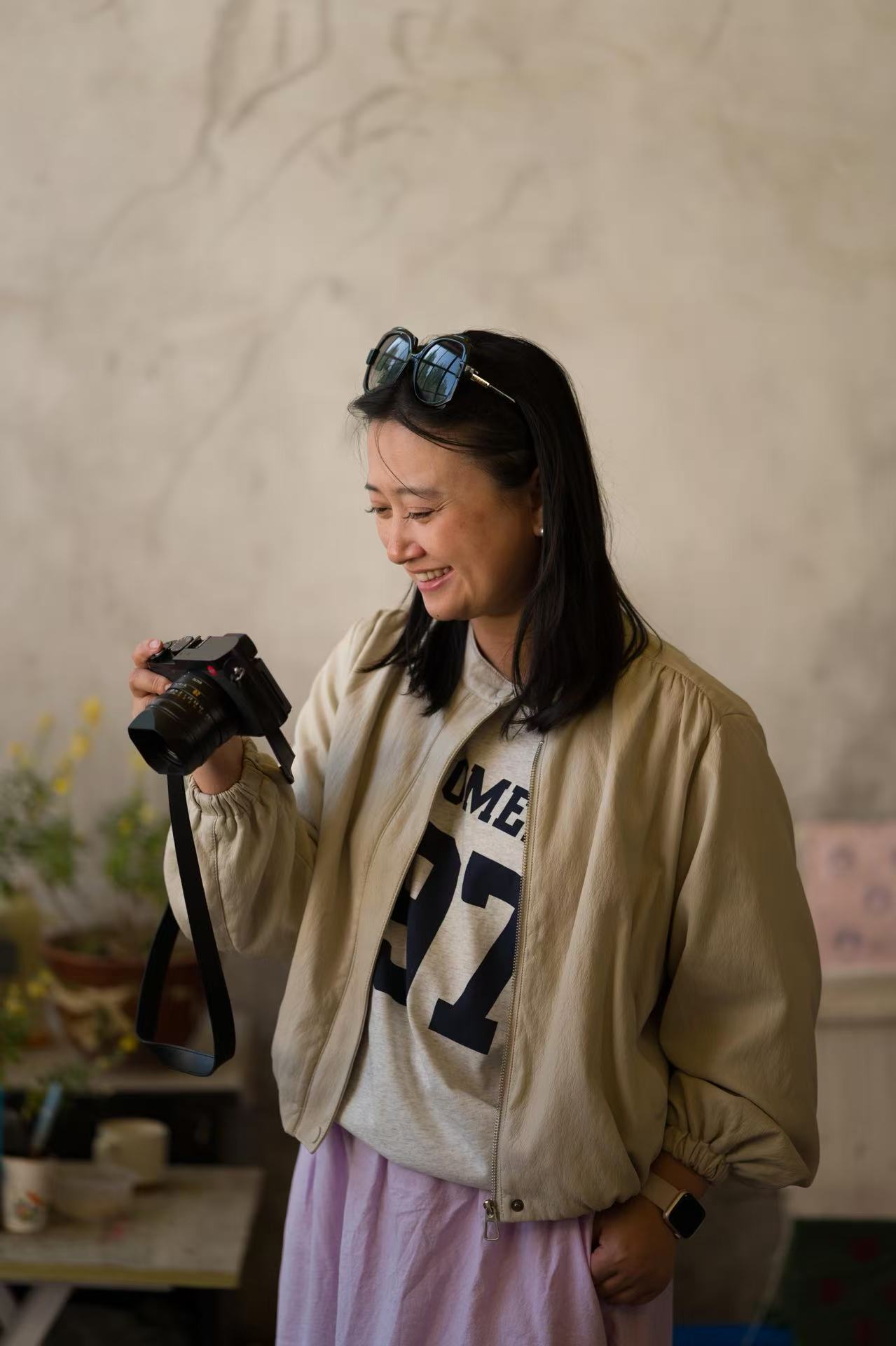 手持相机的冯晓丹